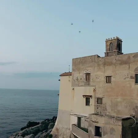 公寓 Terrazza Roberto 切法卢