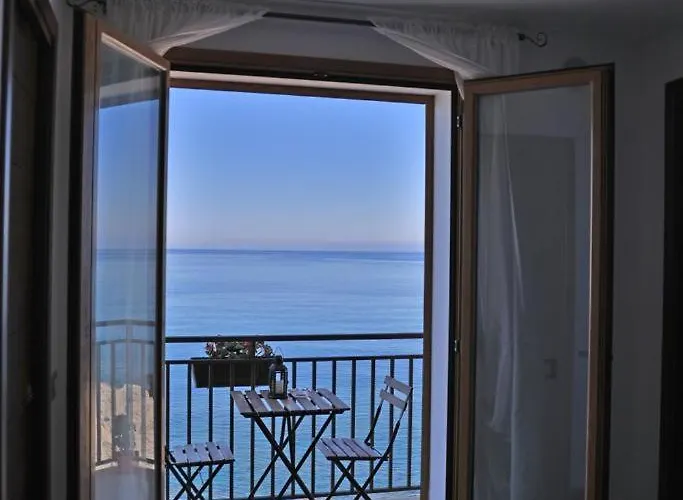 Terrazza Roberto Апартаменты Чефалу